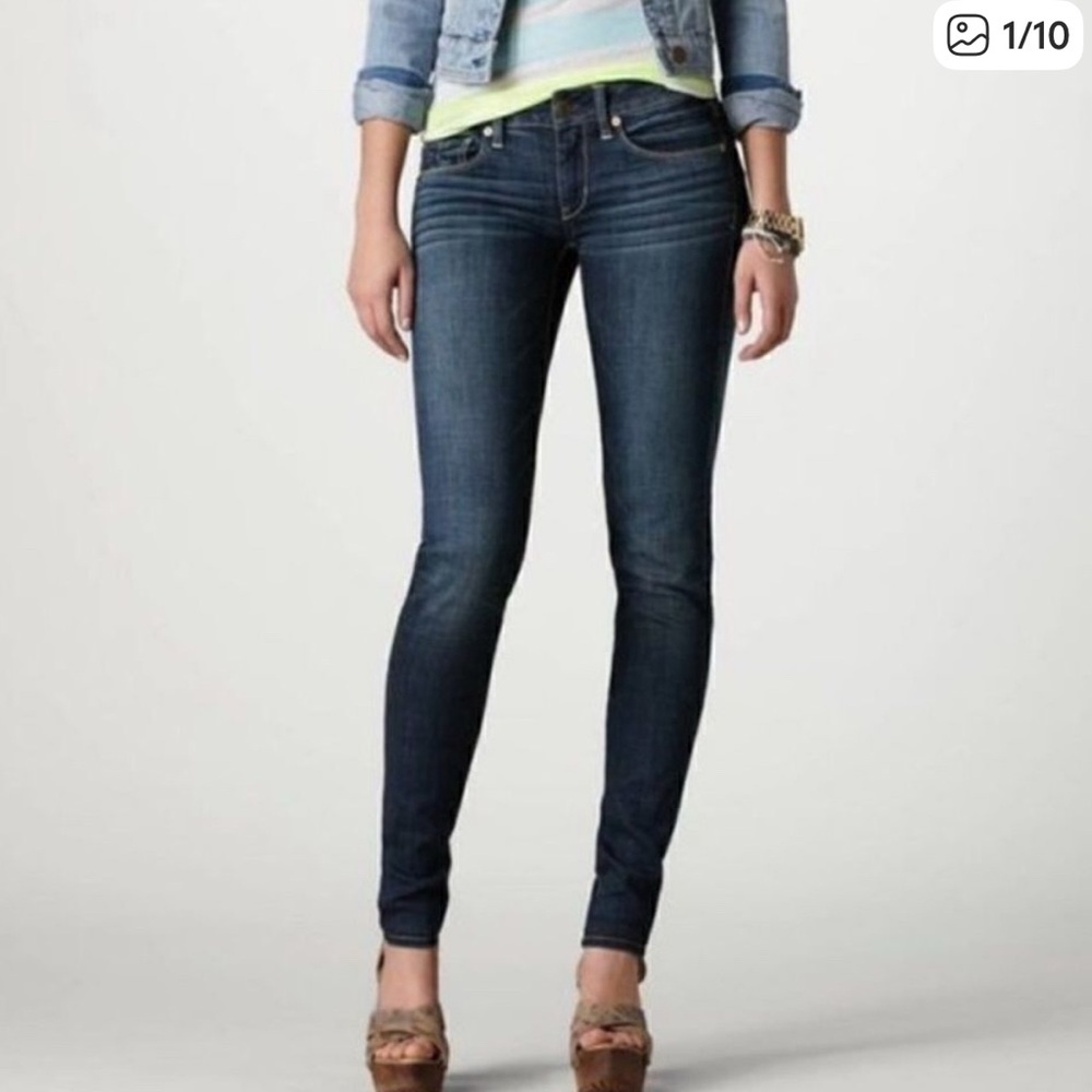 American Eagle Outfitters High Rise Dark Blue Jeans